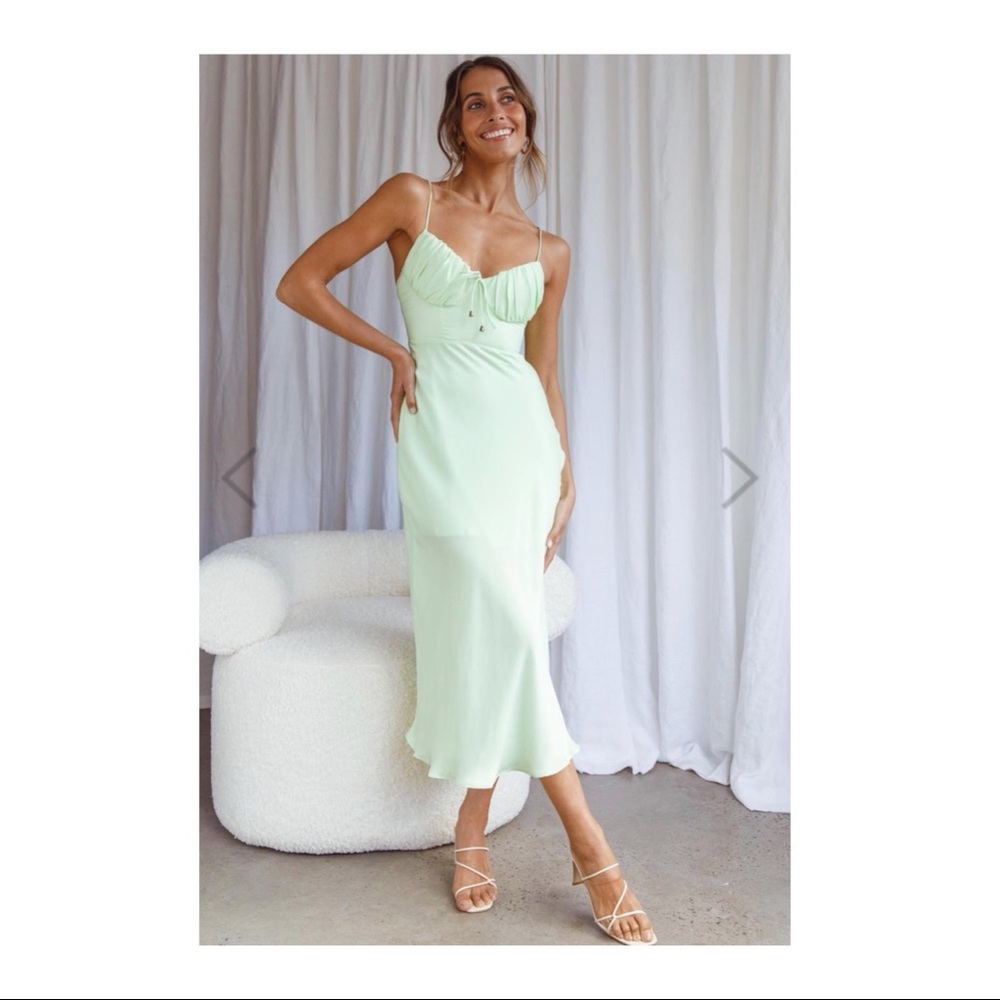 MALIBU GATHERED BUST CAMI STRAP MIDI DRESS APPLE